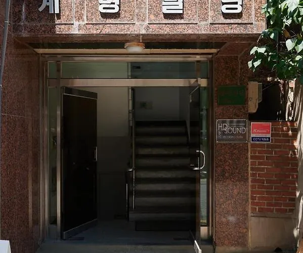 Hapjeong Station Exit7 Each Room, Living Room, Air Conditioning Modern House * 首爾